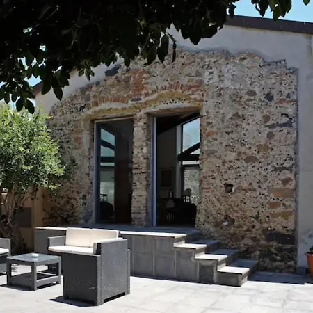 Anna E Gaetano 招待所 4*